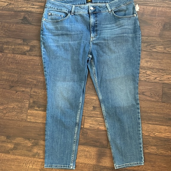 Lee® Women's Plus High Rise Skinny Jean, Size 22W Petite - Picture 5 of 14
